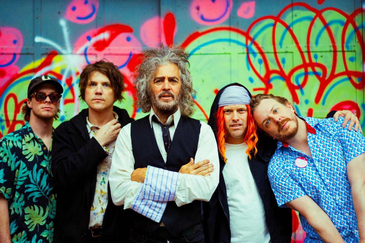 Flaming Lips: Στο νοσοκομείο με πνευμονία ο Wayne Coyne – Ακυρώσεις στο πρόγραμμα της περιοδείας τους