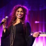 Chaka Khan: Πυρά κατά των σύγχρονων pop stars – «Χρησιμοποιούν το σώμα τους για να καλύψουν ότι δεν έχουν φωνή»