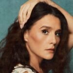 Jessie Ware: Το νέο άλμπουμ «Superbloom» αποκαλύπτει τη διπλή ζωή μίας θεάς της disco