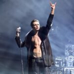 Ο YUNGBLUD ξέσπασε σε λυγμούς στη σκηνή: «Νιώθω πολύ πόνο – Αισθάνομαι αποκομμένος από τα πάντα»