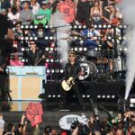 Green Day: Έδωσαν το σύνθημα για την έναρξη του Super Bowl 2026 με μία ηλεκτρισμένη εμφάνιση