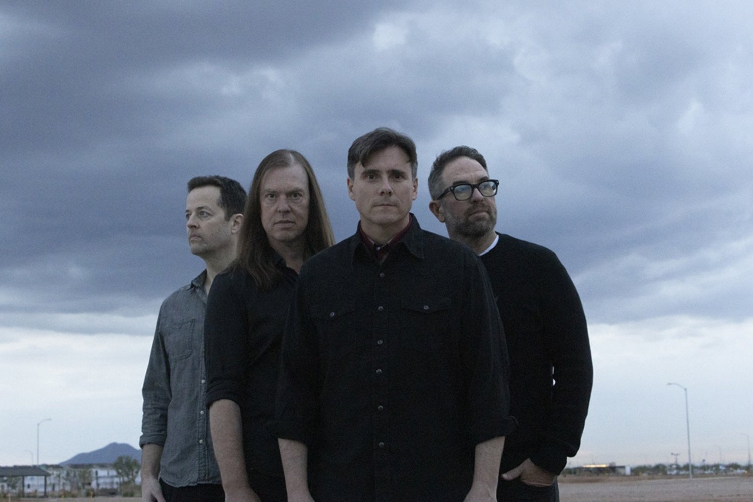 Jimmy Eat World: Γιατί «αποστασιοποιούνται πλήρως» από το emo παρελθόν τους