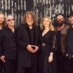 Robert Plant: Ο θρύλος των Led Zeppelin στην κορυφή της Αθήνας – Ζωντανά στο Θέατρο Λυκαβηττού