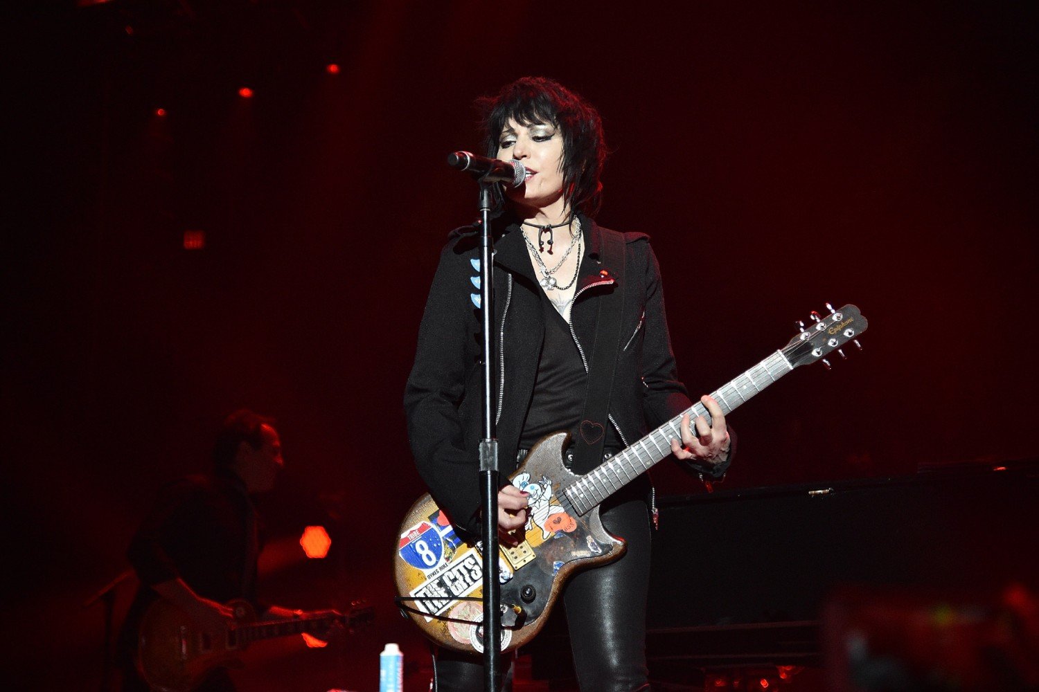 Η Joan Jett εγκωμιάζει τον Bad Bunny: «Χρησιμοποιεί την τεράστια πλατφόρμα του για καλό»