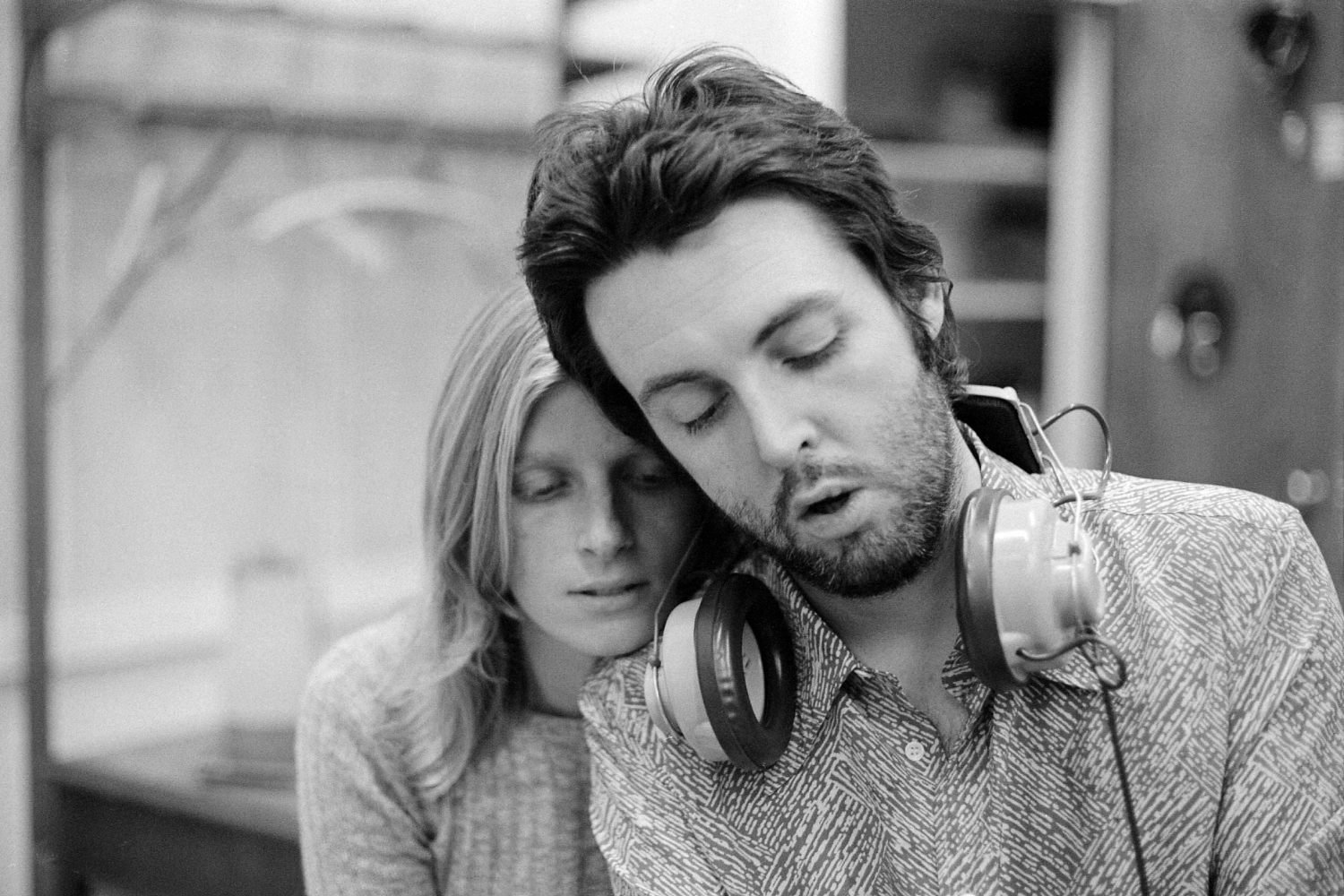 Ο Paul McCartney και η απελευθερωτική δύναμη της Linda: Το μάθημα ζωής που τον άλλαξε για πάντα