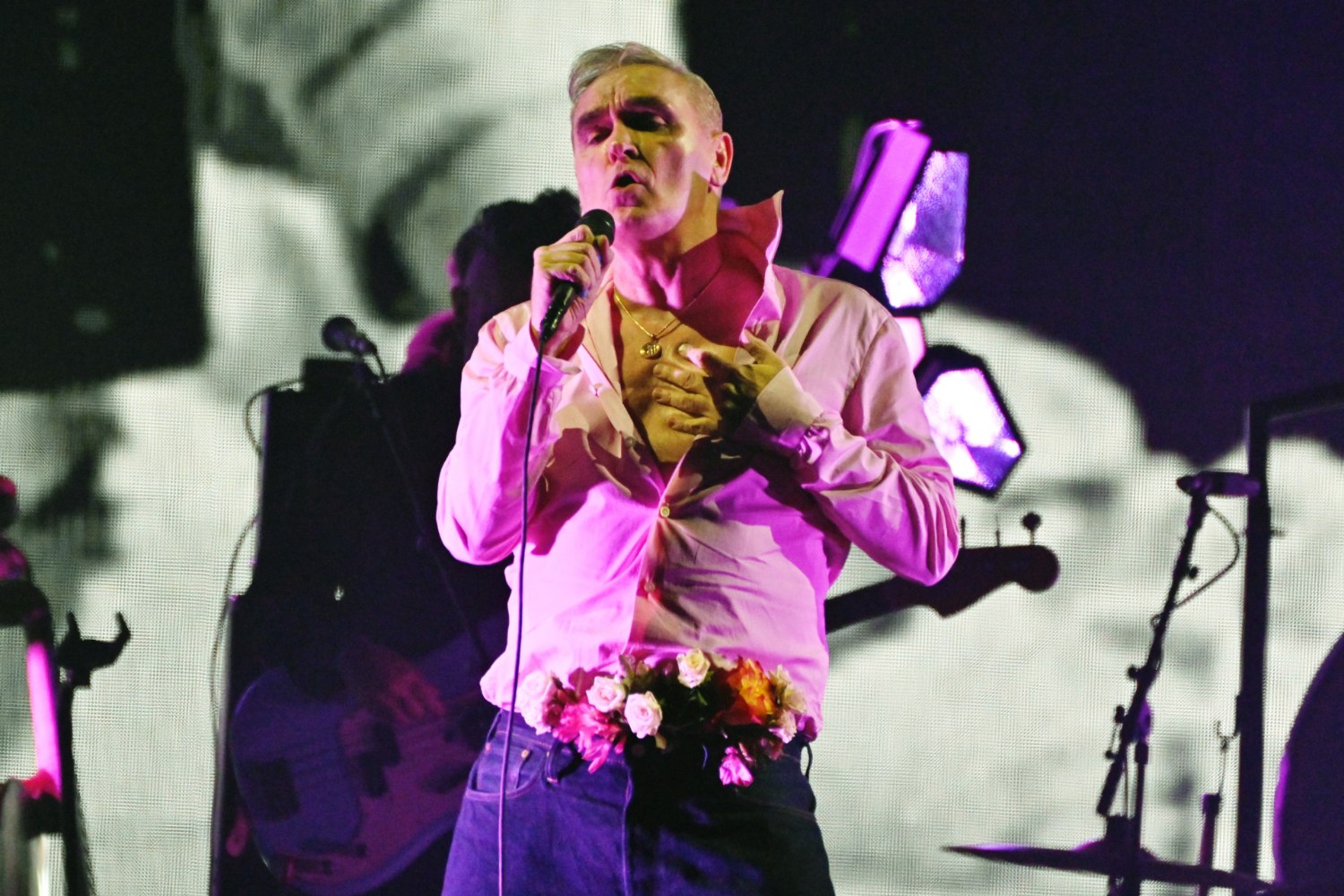 Morrissey: Η ισπανική πρεσβεία τον χλευάζει ανελέητα για την ακύρωση συναυλίας στη Βαλένθια λόγω «στέρησης ύπνου» Morrissey: Η ισπανική πρεσβεία τον χλευάζει ανελέητα για την ακύρωση συναυλίας στη Βαλένθια λόγω «στέρησης ύπνου»