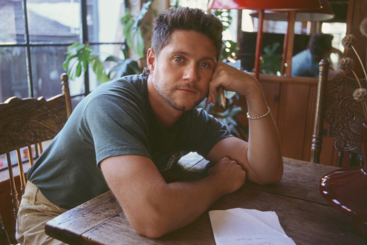 Niall Horan: Το «Dinner Party» είναι ένα άλμπουμ για την αγάπη, τον χρόνο που περνά και τις σχέσεις που μας σημαδεύουν