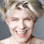 «Blow My Mind»: Γιατί το τραγούδι που έγραψε η Robyn για τον γιο της δεν είναι καθόλου «χαριτωμένο»