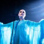Jessie Ware: Γιατί η Lady Gaga είναι το απόλυτο πρότυπο για την πρώτη μεγάλη περιοδεία της