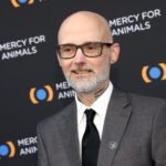 Ο Moby πλέκει το εγκώμιο της Billie Eilish για την κοινωνική δράση της:  «Αν είχα παιδιά, θα τους έλεγα να γίνουν σαν εκείνη»