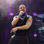 Ricky Martin: Σκηνές χάους σε συναυλία του στο Μαυροβούνιο – Άγνωστος πέταξε δακρυγόνα