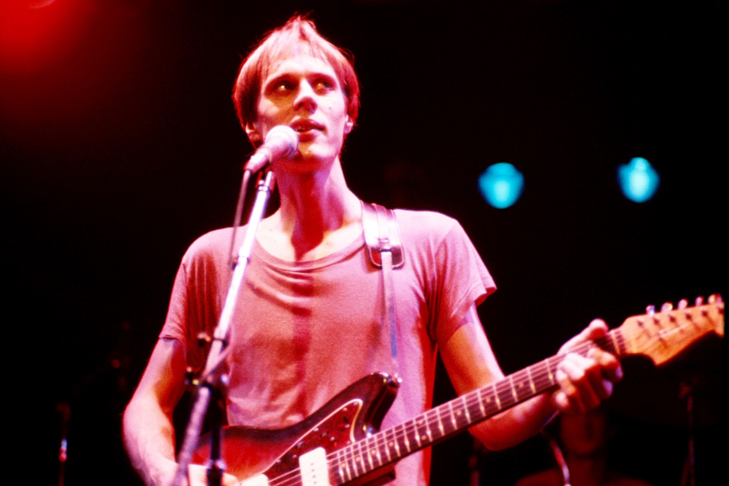 Tom Verlaine: Η θρυλική συλλογή δίσκων του frontman των Television βγαίνει προς πώληση Tom Verlaine: Η θρυλική συλλογή δίσκων του frontman των Television βγαίνει προς πώληση