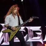 Ο Dave Mustaine των Megadeth τα έβαλε με δημοσιογράφο στη σκηνή για μία ερώτηση για τους Metallica