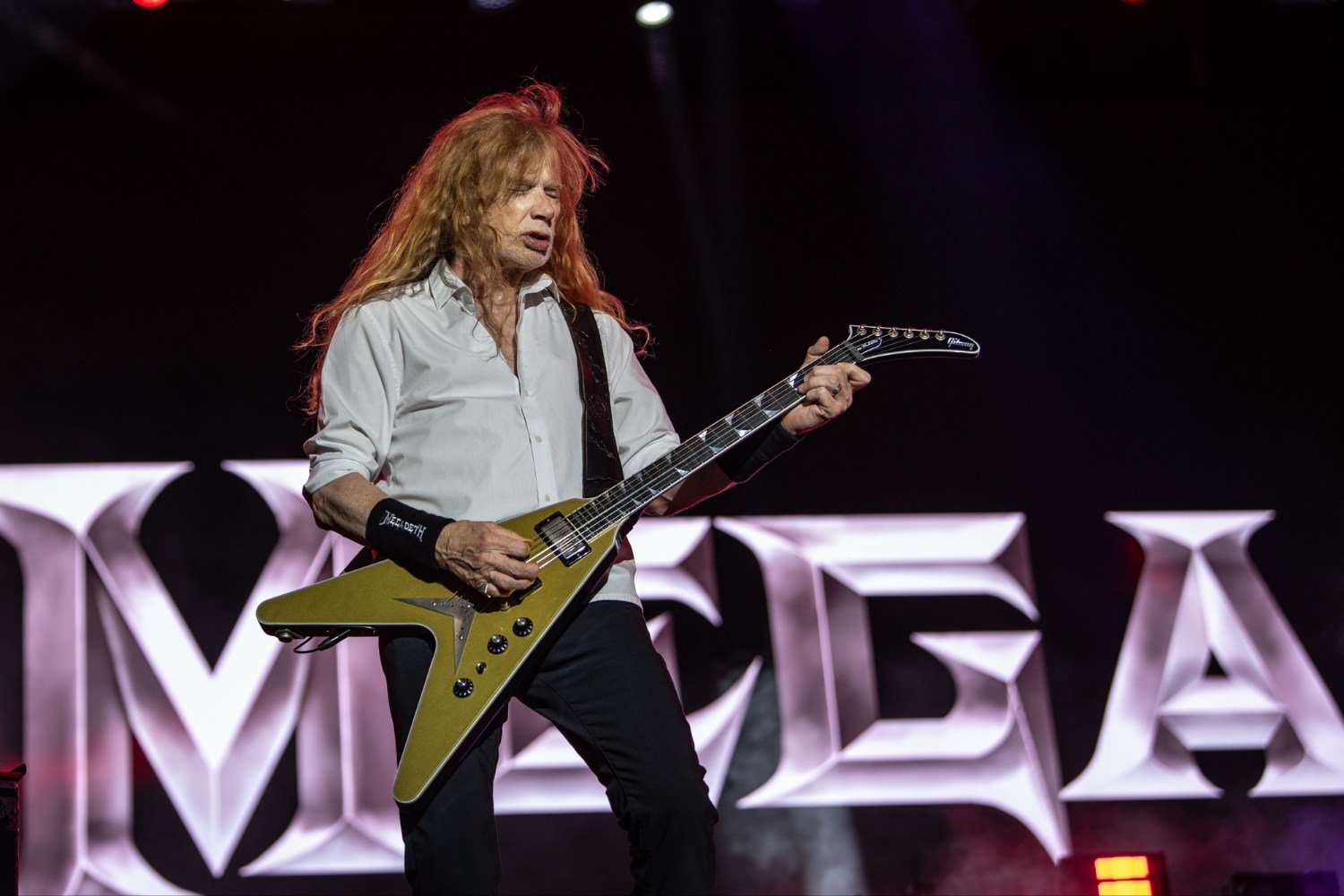 Ο Dave Mustaine των Megadeth τα έβαλε με δημοσιογράφο στη σκηνή για μία ερώτηση για τους Metallica