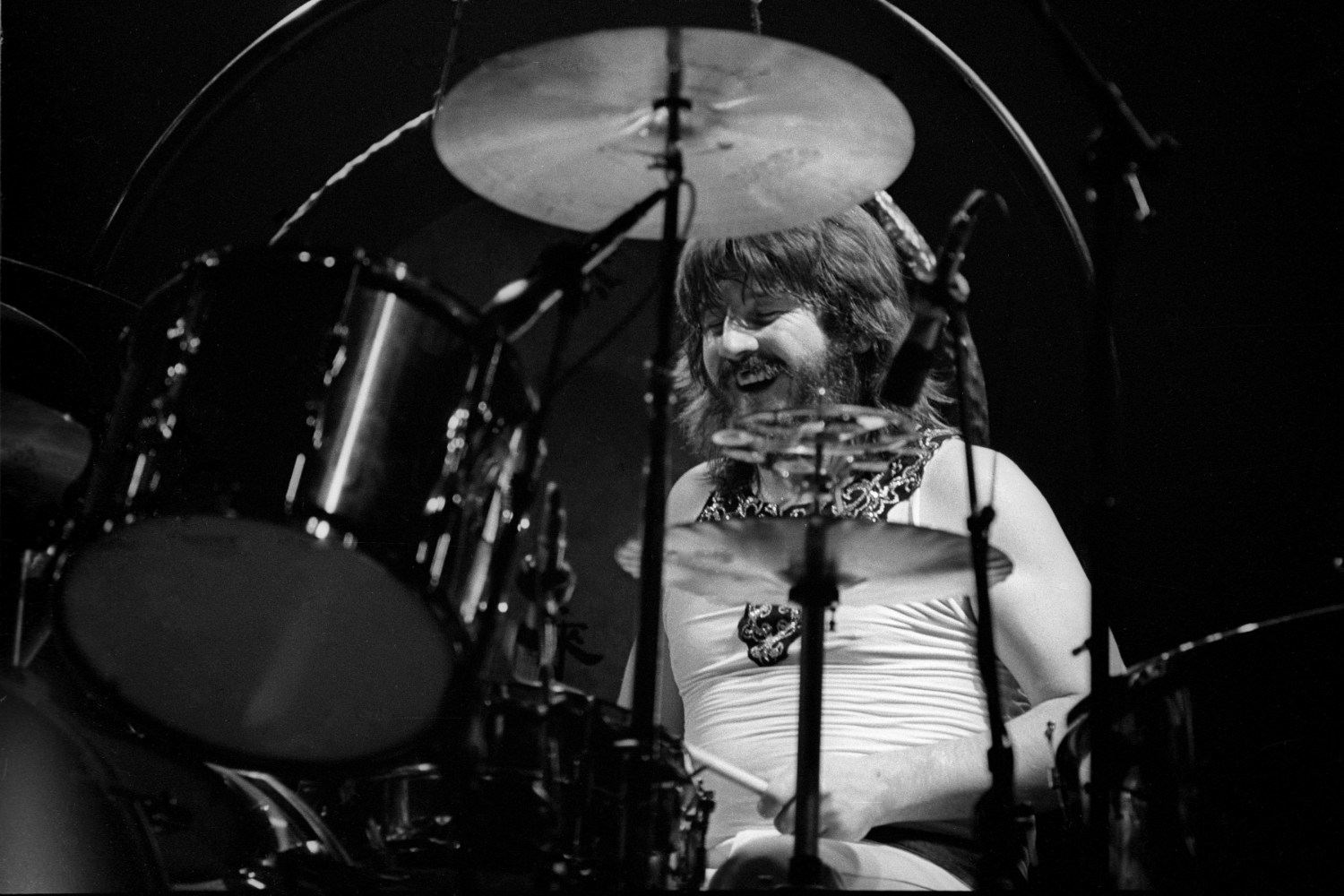 John Bonham: Σε δημοπρασία ένα αυτοκίνητο που κατέληξε σε χαντάκι από τον ντράμερ των Led Zeppelin