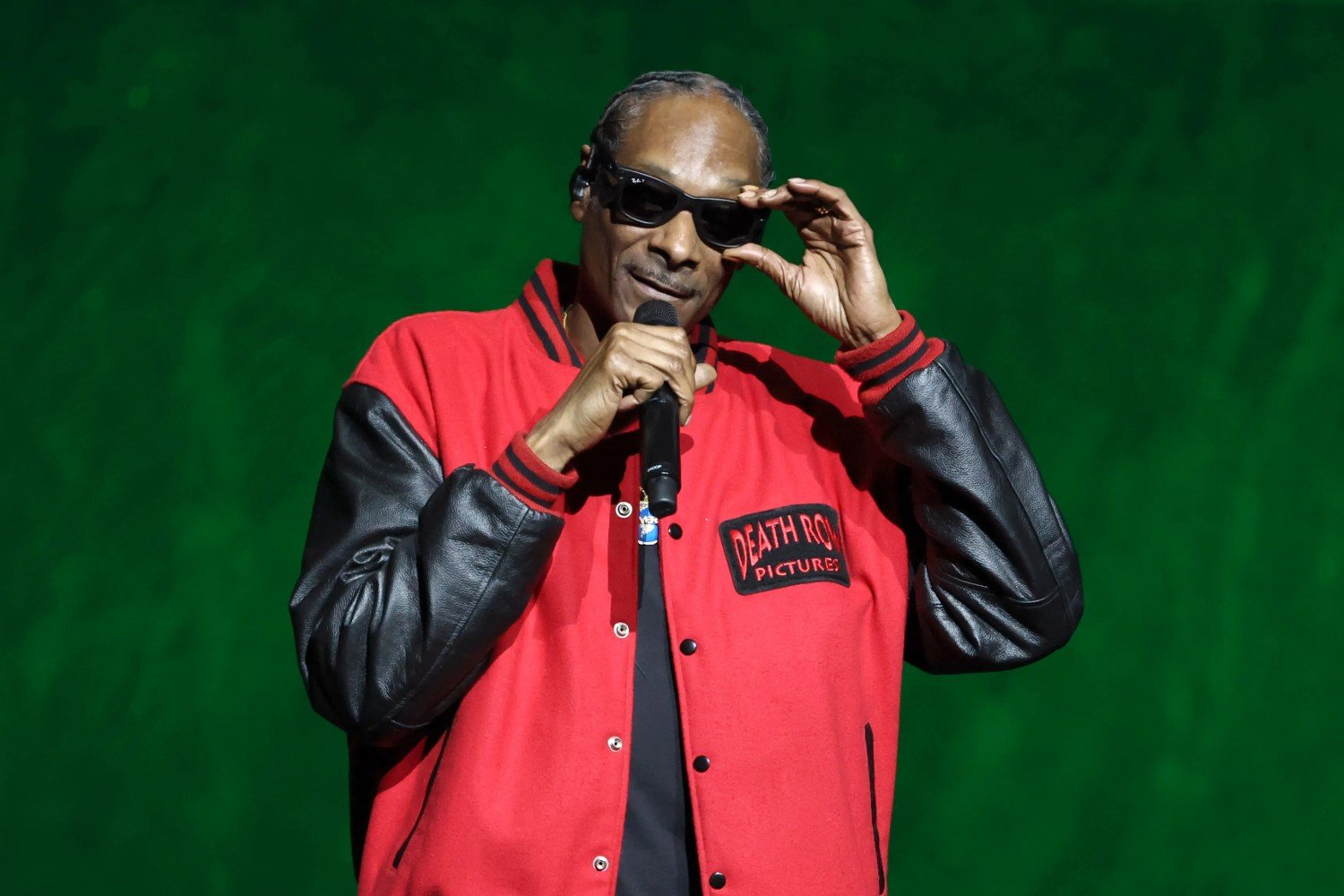 Αγωγή κατά των Snoop Dogg, Diddy και The Notorious B.I.G. για παράνομη χρήση sample