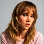 «Loveland»: Η Suki Waterhouse τραγουδά στο νέο άλμπουμ της για όσα αλλάζουν όταν αλλάζει η ζωή
