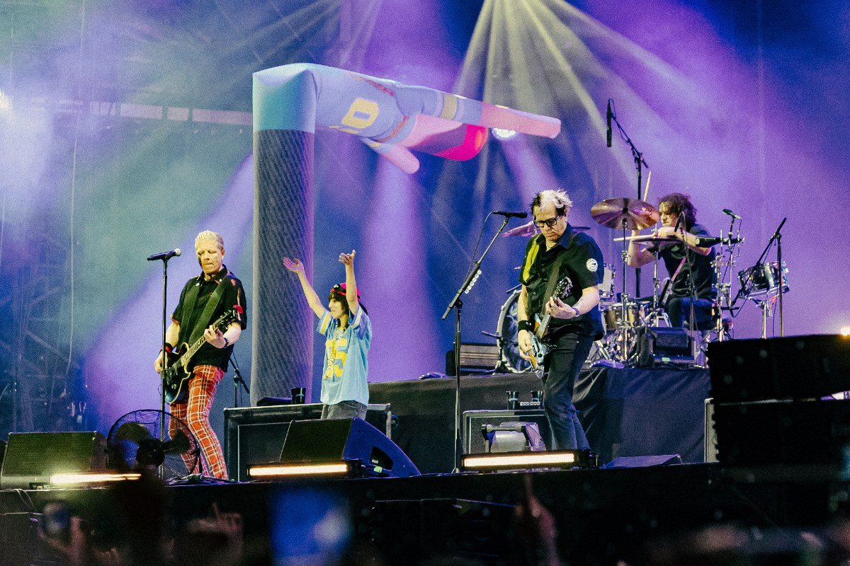 Οι The Offspring παρέσυραν το Release Athens 2026 στην punk rock ορμή τους – Η ανθρώπινη στιγμή που συγκλόνισε Οι The Offspring παρέσυραν το Release Athens 2026 στην punk rock ορμή τους – Η ανθρώπινη στιγμή που συγκλόνισε