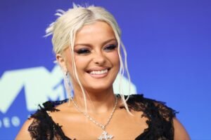Bebe Rexha: Η απρόσμενη βοήθεια της Taylor Swift όταν οι σχεδιαστές αρνούνταν να την ντύσουν