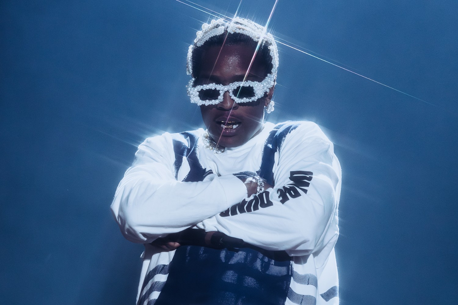 A$AP Rocky: Ταξίδι πάνω από τα σύννεφα με το ψυχεδελικό video του «Shroom Clouds»