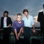 «Fear Of Music»: Οι Talking Heads ανοίγουν ξανά το αρχείο ενός δίσκου που γέννησε την αστική παράνοια