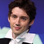 Troye Sivan: «Η Madonna το έκανε εξαιρετικά εύκολο» – Πώς πήρε την άδεια για το sample του «Music»